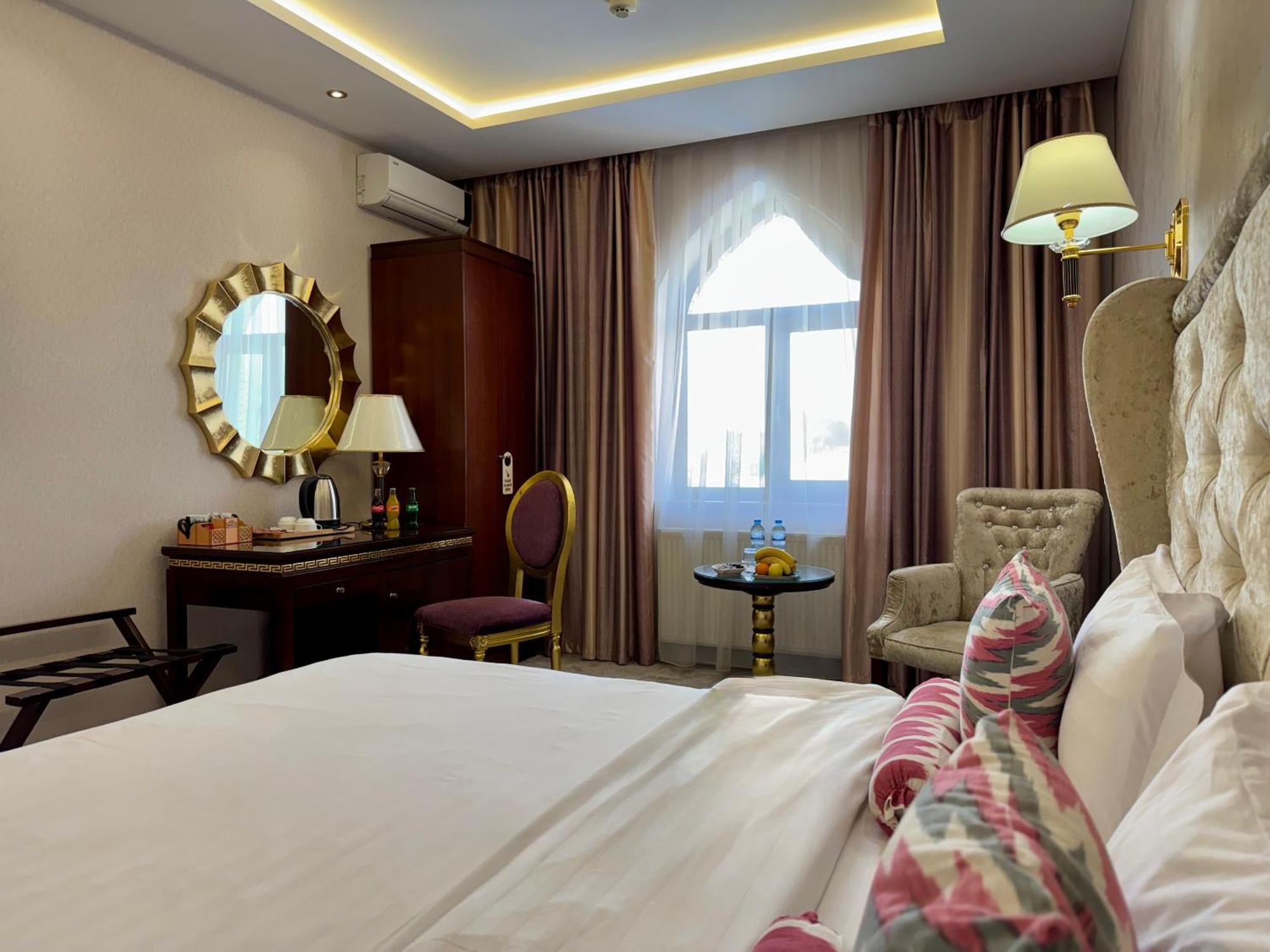 Emirhan Hotel Samarkand Exterior photo