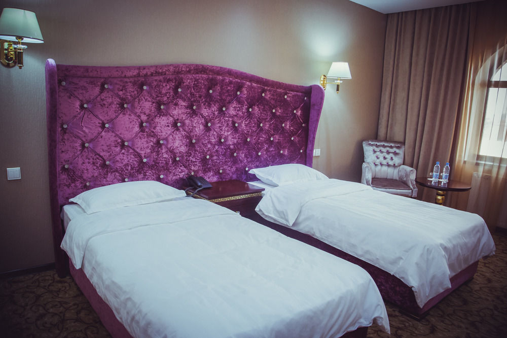 Emirhan Hotel Samarkand Exterior photo