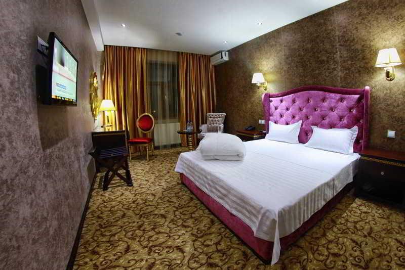 Emirhan Hotel Samarkand Exterior photo